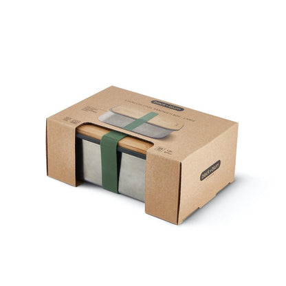 Große Sandwich Box aus Edelstahl mit Bambusdeckel und grünem Silikonband in Verpackung